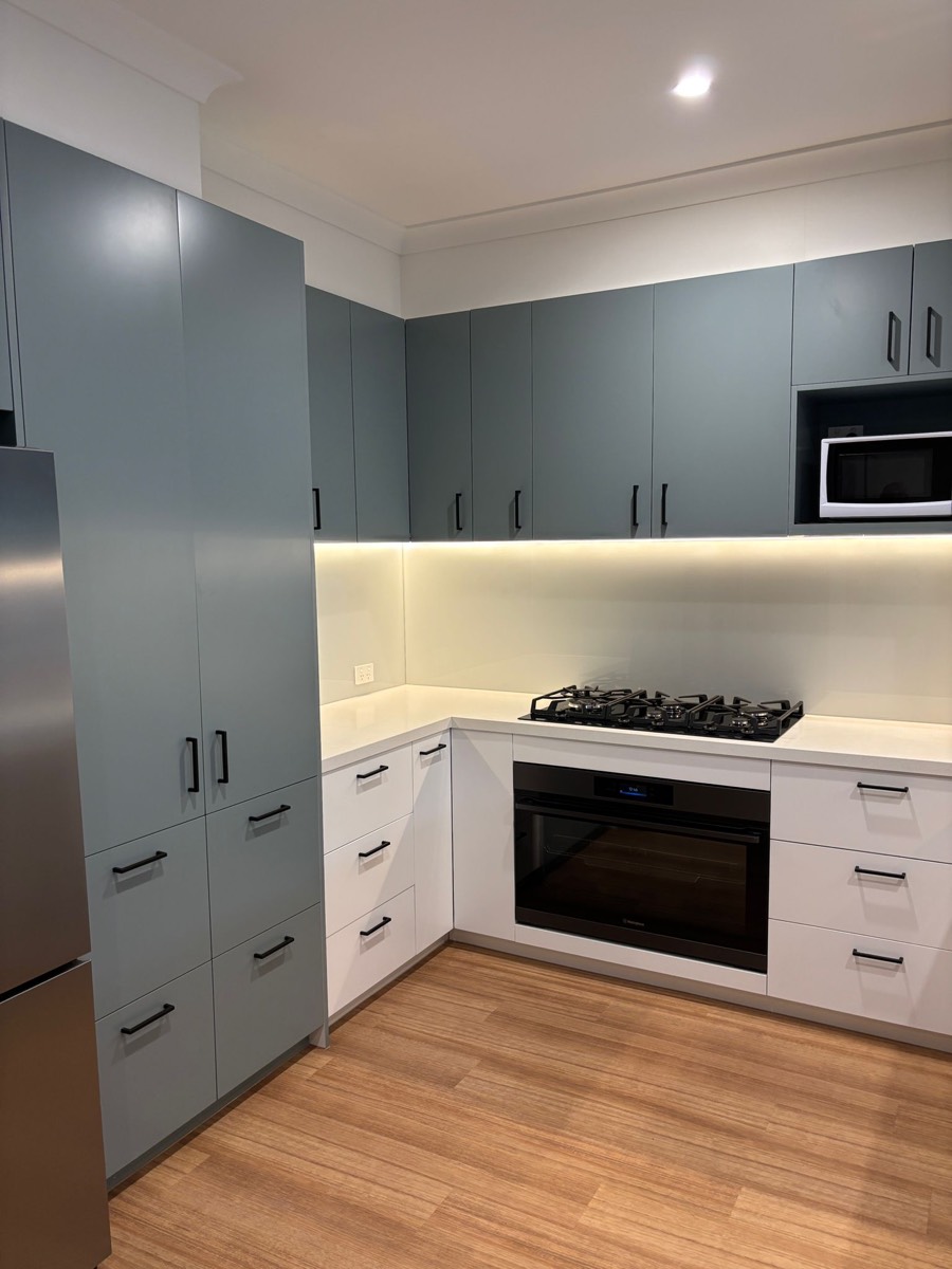 Classic white kitchen benchtop and sink