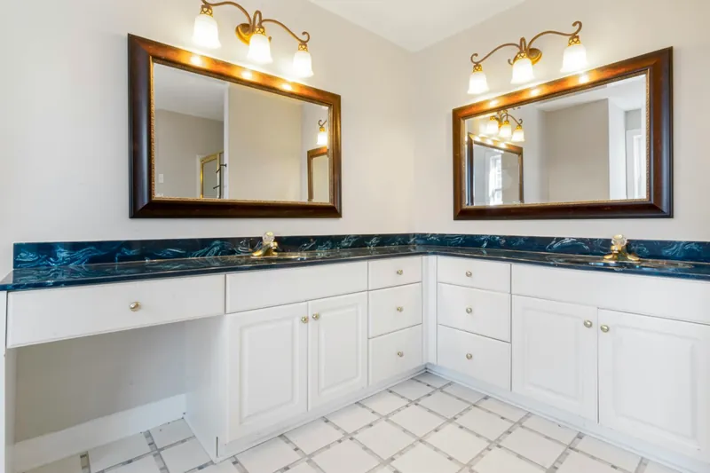 Custom bathroom vanity Melbourne